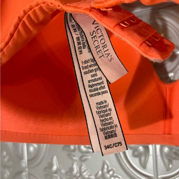 Victoria Secret orange T-Shirt Lightly Lined Wireless 34C - Picture 4 of 5
